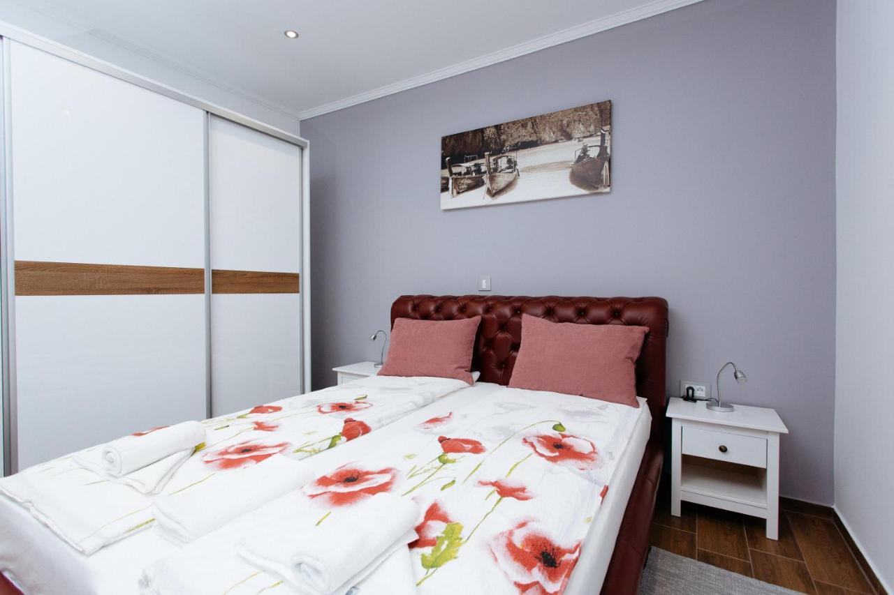 Apartmani Mikic Palić エクステリア 写真