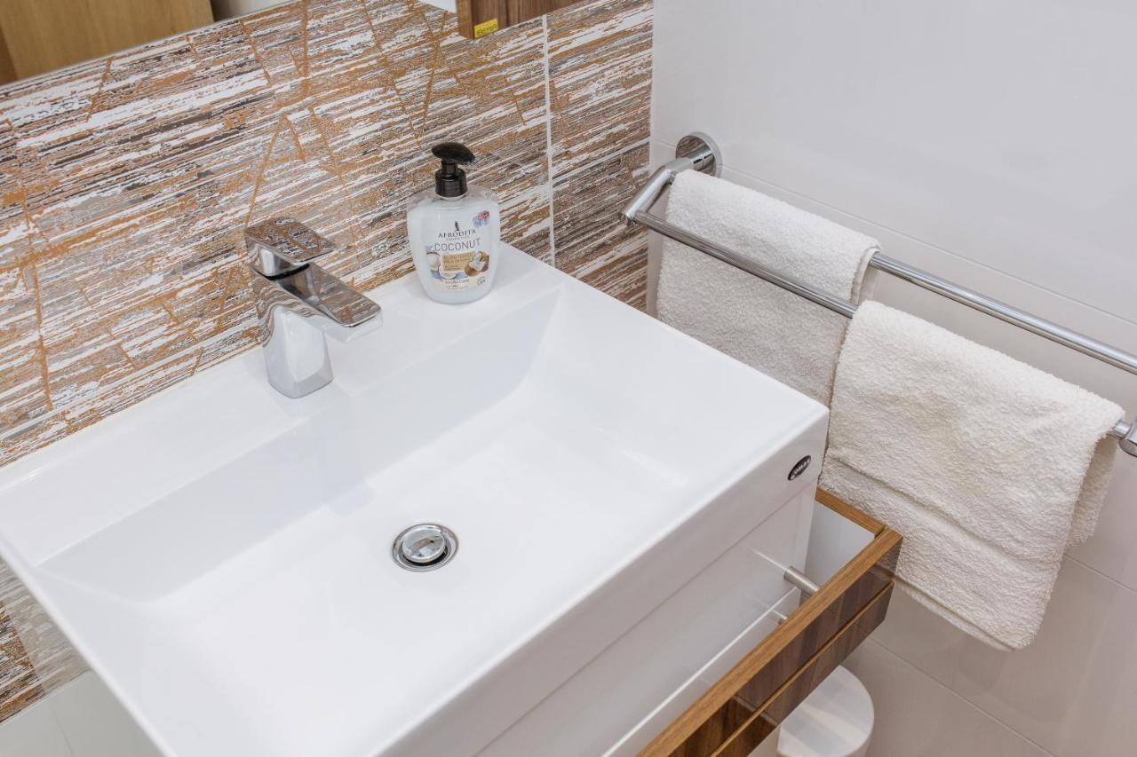 Apartmani Mikic Palić エクステリア 写真